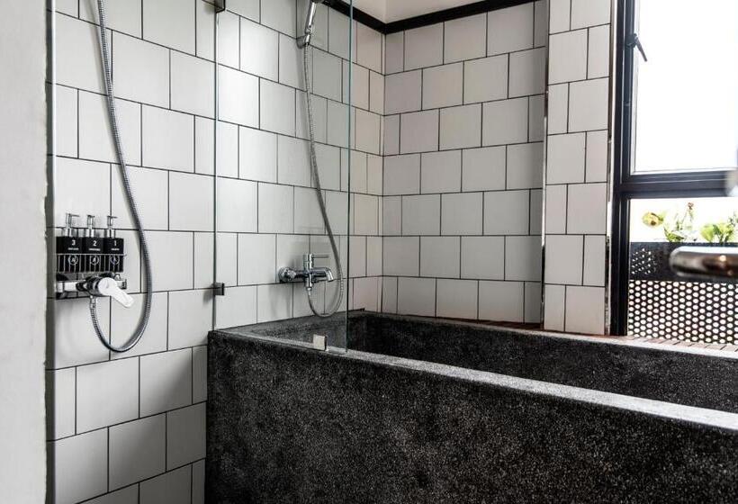 Президентский Люкс, Aquarius Hotel And Urban Resort