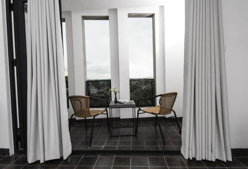 סוויטת ג'וניור, Aquarius Hotel And Urban Resort