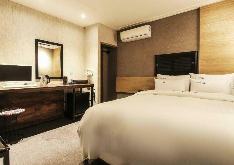 חדר סטנדרט, Gangnam Blanc