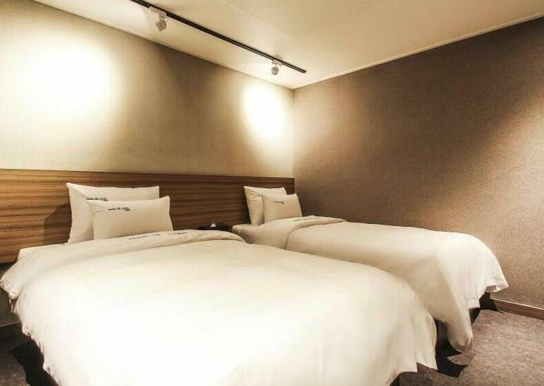 חדר סטנדרט, Gangnam Blanc