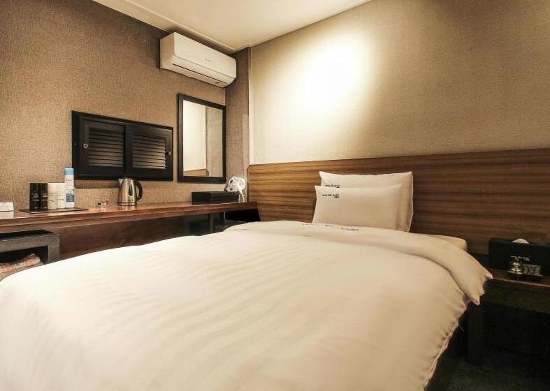 חדר סטנדרט, Gangnam Blanc