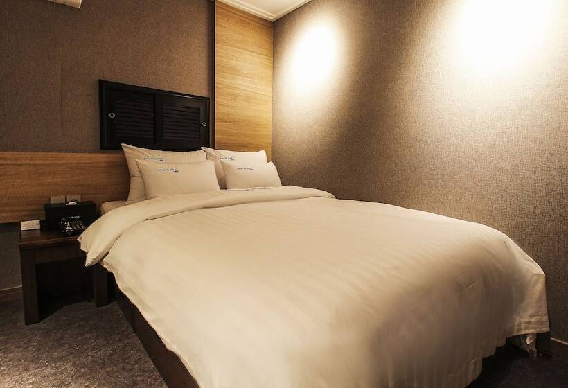 חדר סטנדרט, Gangnam Blanc