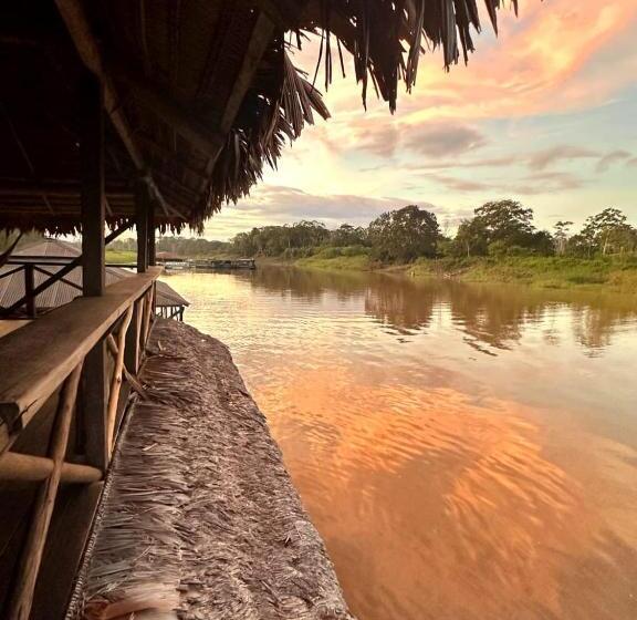 غرفة قياسية ثلاثية, Cabaña Flotante Kurupira