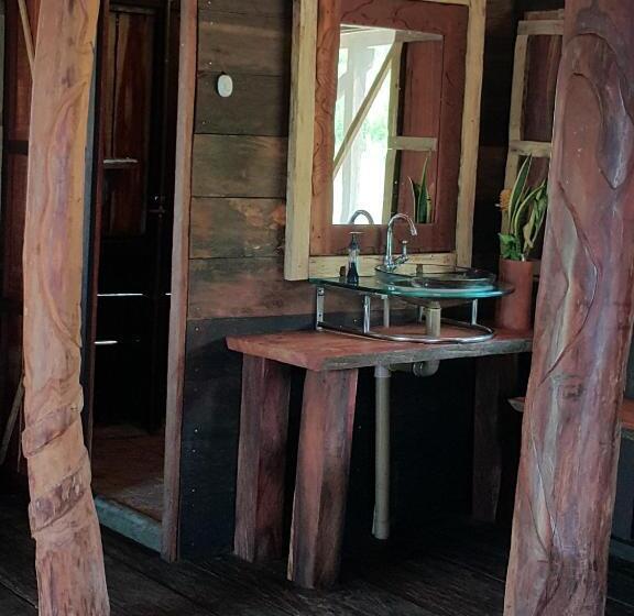 جناح مطل على البحيرة, Cabaña Flotante Kurupira