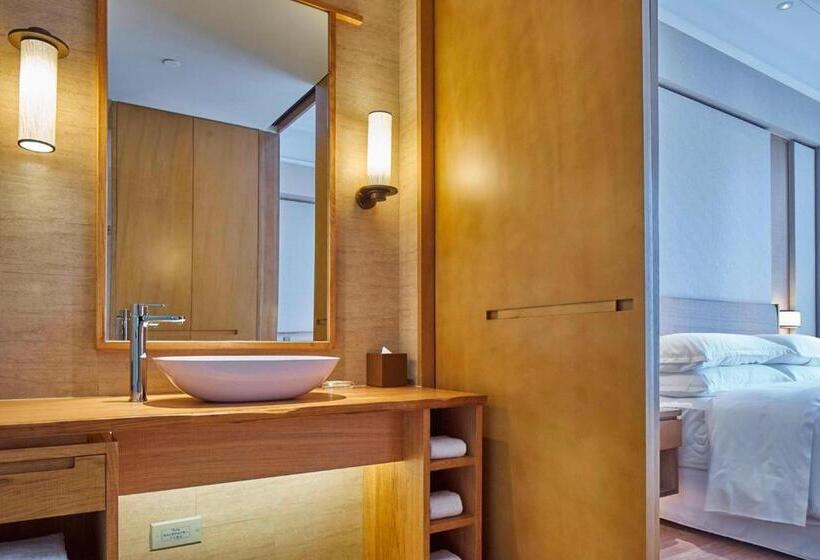 Стандартный Номер Нижний Этаж, Four Points By Sheraton Chengdu, Pujiang Resort