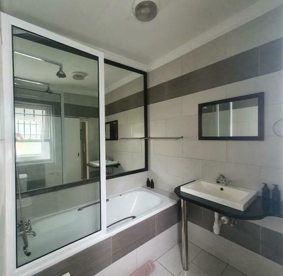 Pokój Standard, Langholm