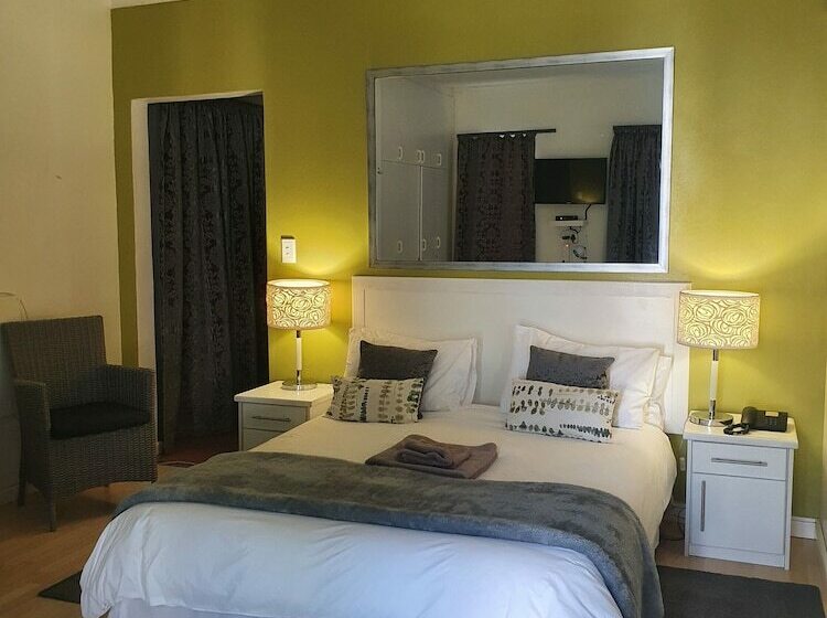 Pokój Standard, Langholm