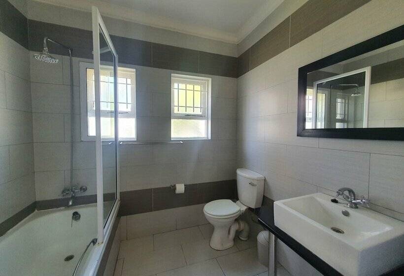 Pokój Standard, Langholm