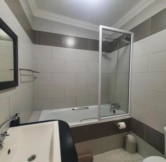 Pokój Standard Trzyosobowy, Langholm