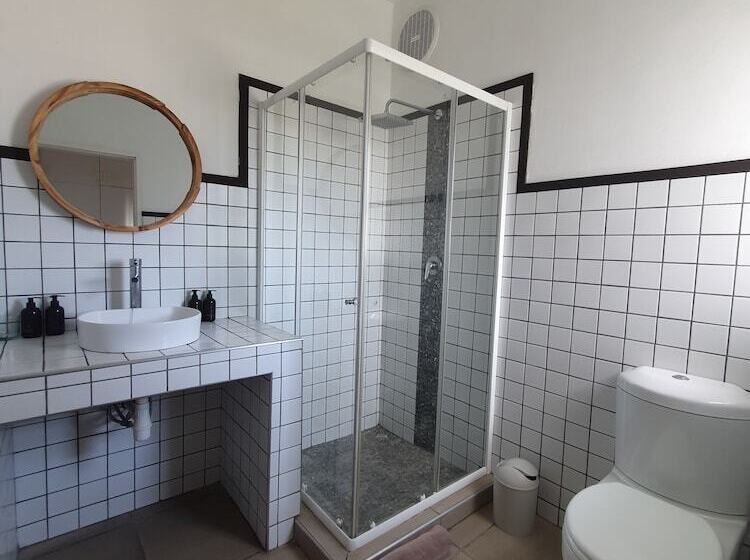 Pokój Standard, Langholm