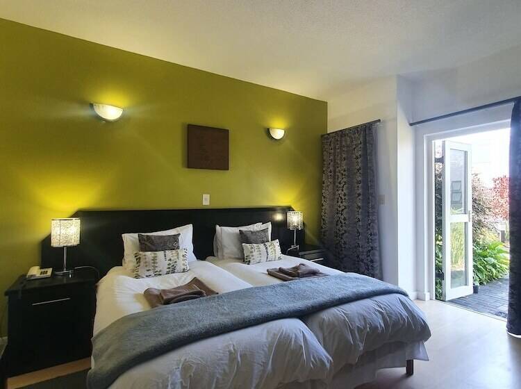 Pokój Standard, Langholm