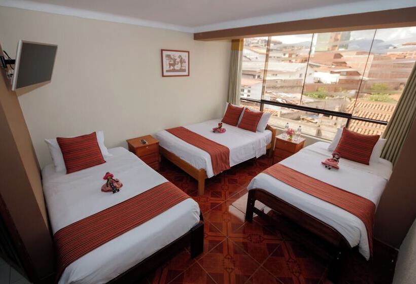 Camera Tripla Standard, Principe Iii