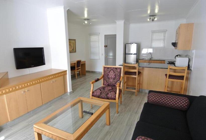 חדר אקזקיוטיב, Airport Inn And Suites