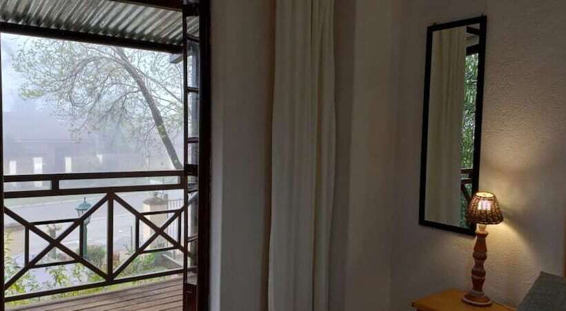 Номер Стандарт Вид на Сад, Autumn Breeze Manor Guest House