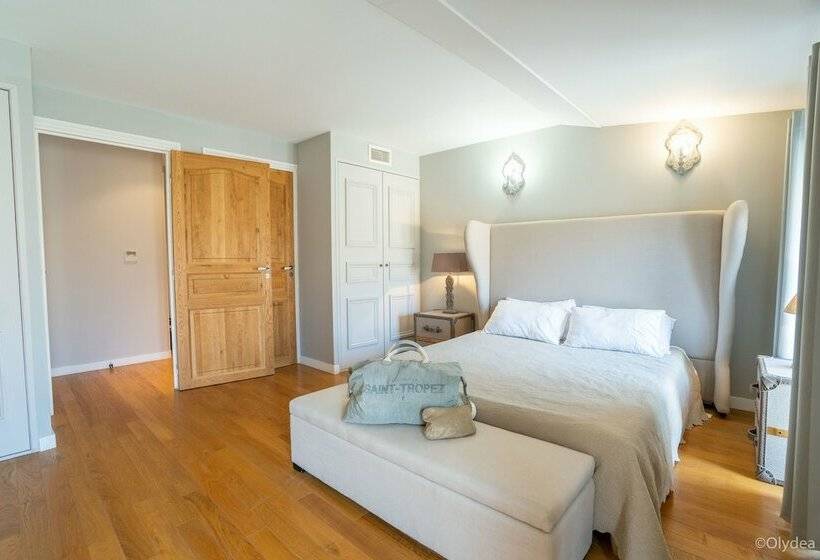 استودیوی استاندارد, Adonis La Redorte By Olydea