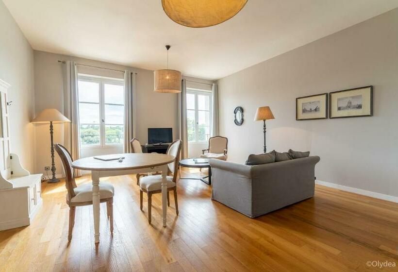 سوییت پرستیژ, Adonis La Redorte By Olydea