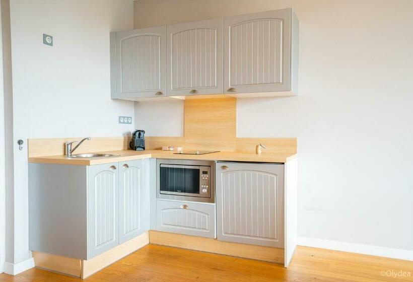 سوییت پرستیژ, Adonis La Redorte By Olydea