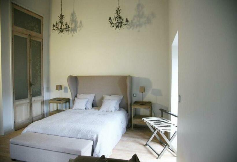 سوییت پرستیژ, Adonis La Redorte By Olydea