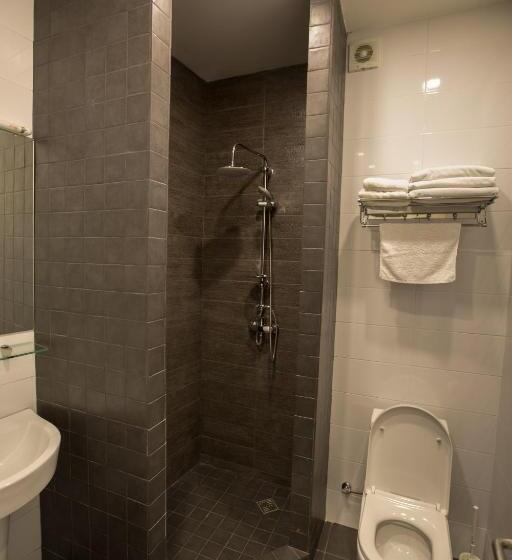 اتاق استاندارد سه نفره, Alliance