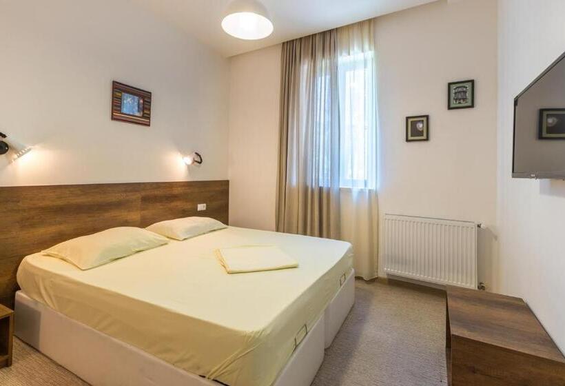 اتاق استاندارد چهار تخته, Alliance