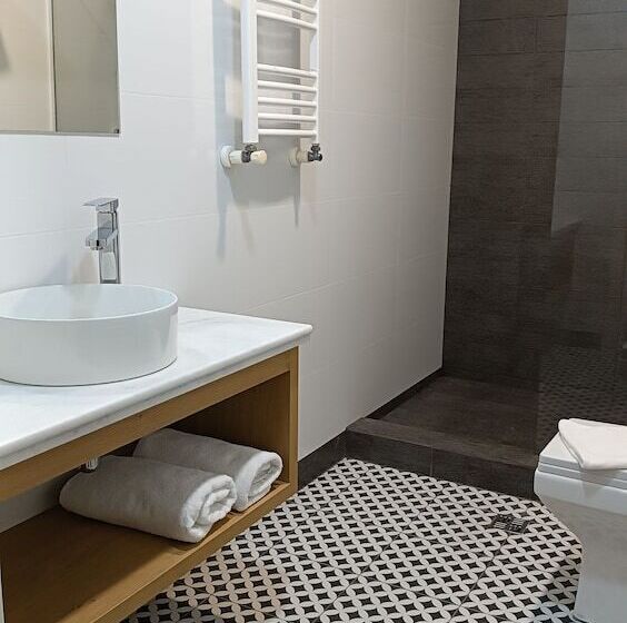 اتاق استاندارد چهار تخته, Alliance