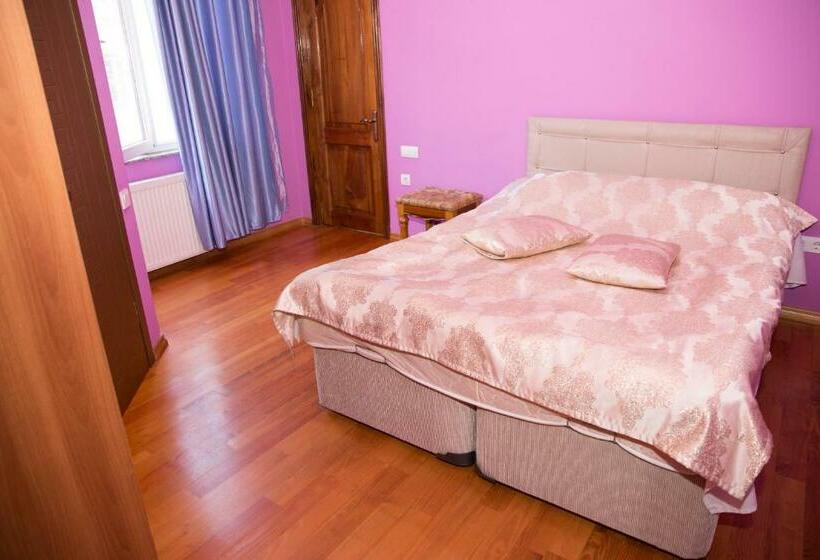 اتاق استاندارد یک نفره, Black Sea House