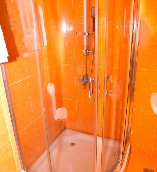 سوئیت 2 خوابه, Black Sea House