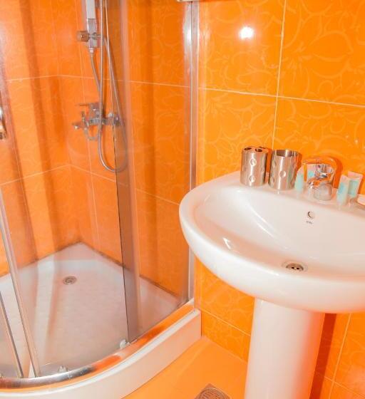 سوئیت 2 خوابه, Black Sea House