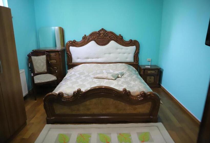 اتاق استاندارد, Black Sea House