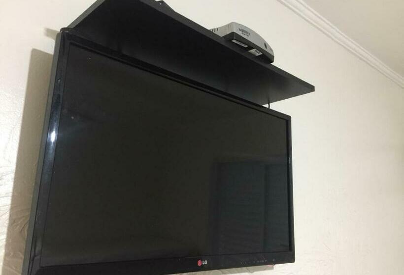 Standard Szoba, Casarão