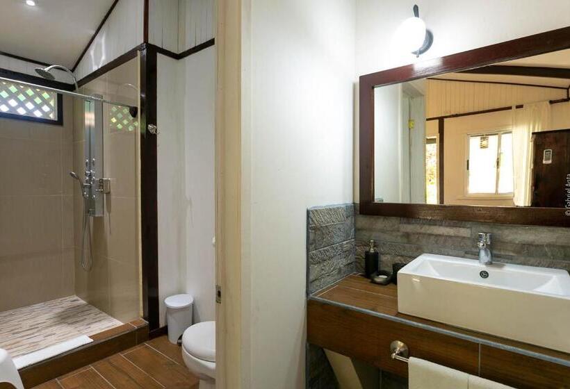 スーペリアーバンガロー, El Encanto