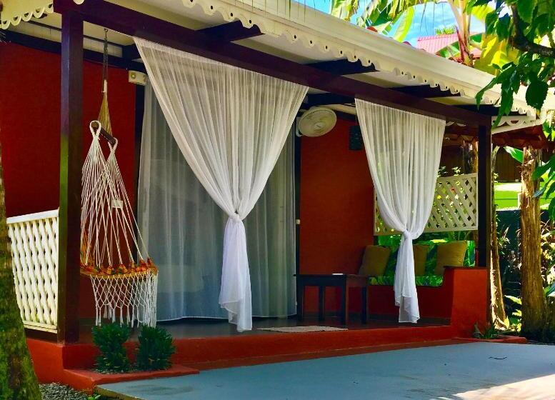 Bungalow Superior, El Encanto