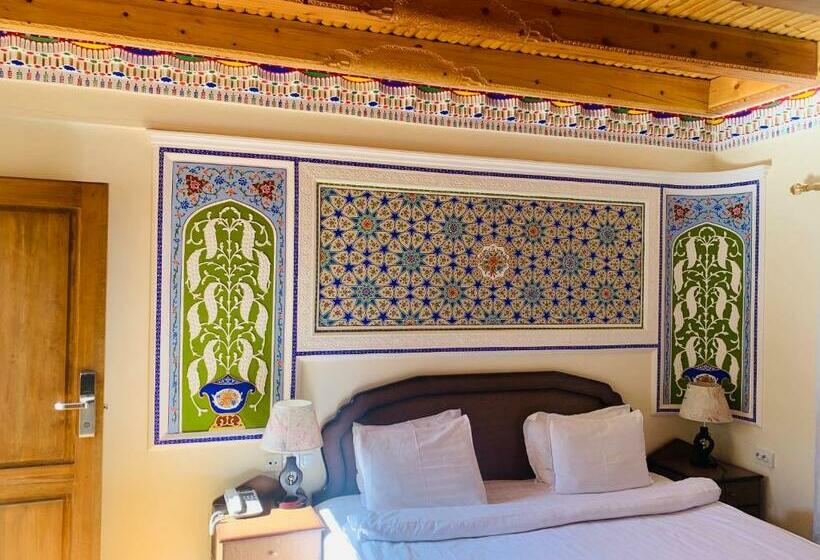 חדר סופריור, Fatima Boutique