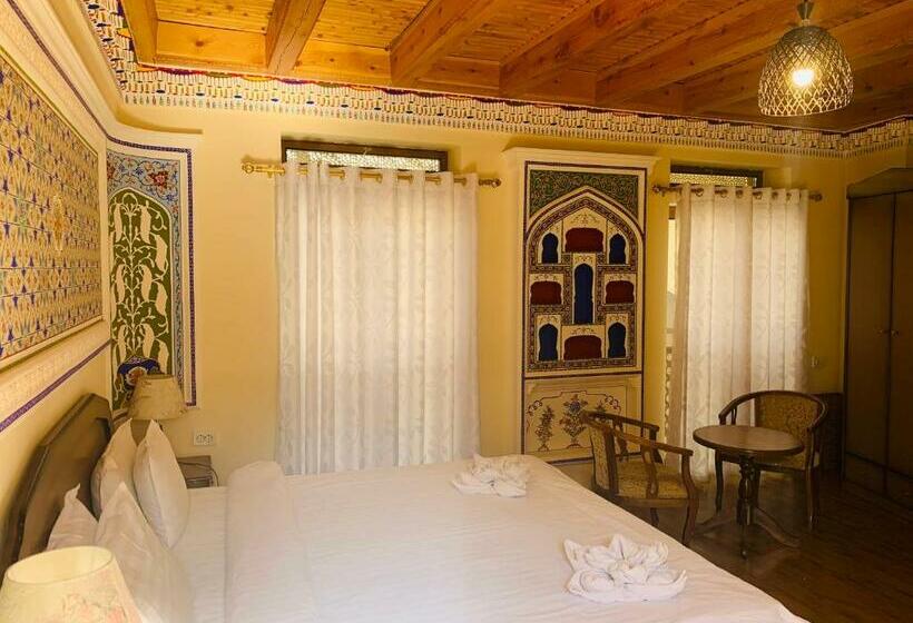 חדר סופריור, Fatima Boutique