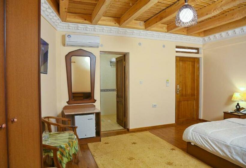 חדר סופריור, Fatima Boutique