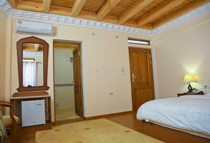 חדר סופריור, Fatima Boutique