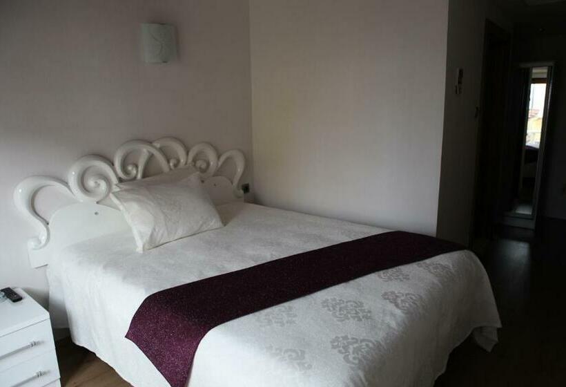 스탠다드 룸, Garra