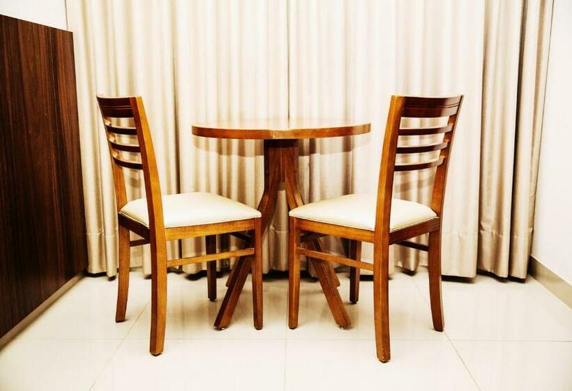 غرفة قياسية فردية, Gálatas Golden