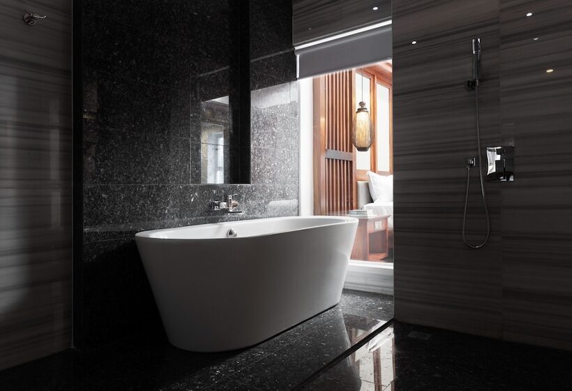 اتاق استاندارد با چشمانداز استخر, J7 Angkor