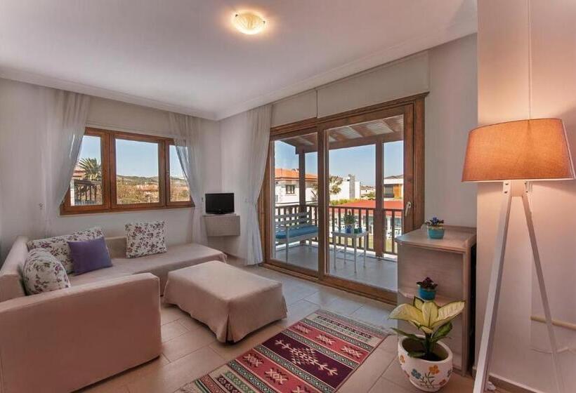 Люкс Повышенной Комфортности, Mara Bahçe Alaçatı