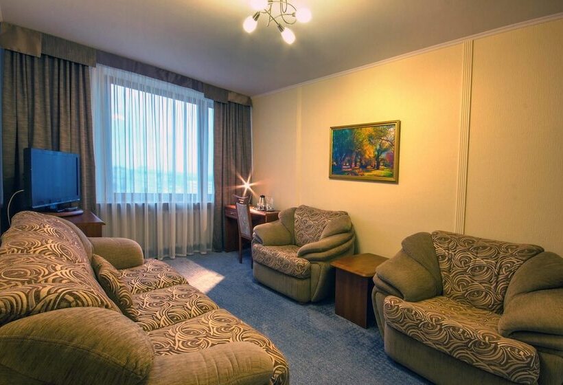 جناح, Tourist Minsk