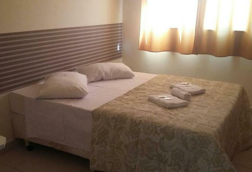 标准间, Vila Santa