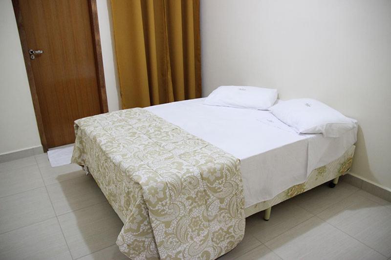 标准间, Vila Santa