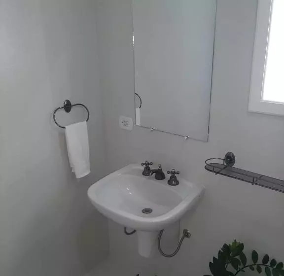 Standard Neljän Hengen Huone, Tartaruga Marinha Guest House