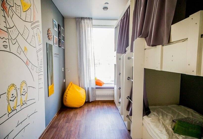 共用房间的床, Geography Hostel