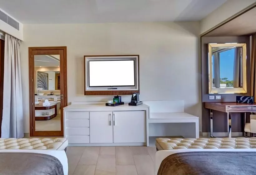 سوییت جونیور لوکس با چشم‌انداز دریا, Royalton Hideaway Saint Lucia, An Autograph Collection All-Inclusive Resort - Adults Only