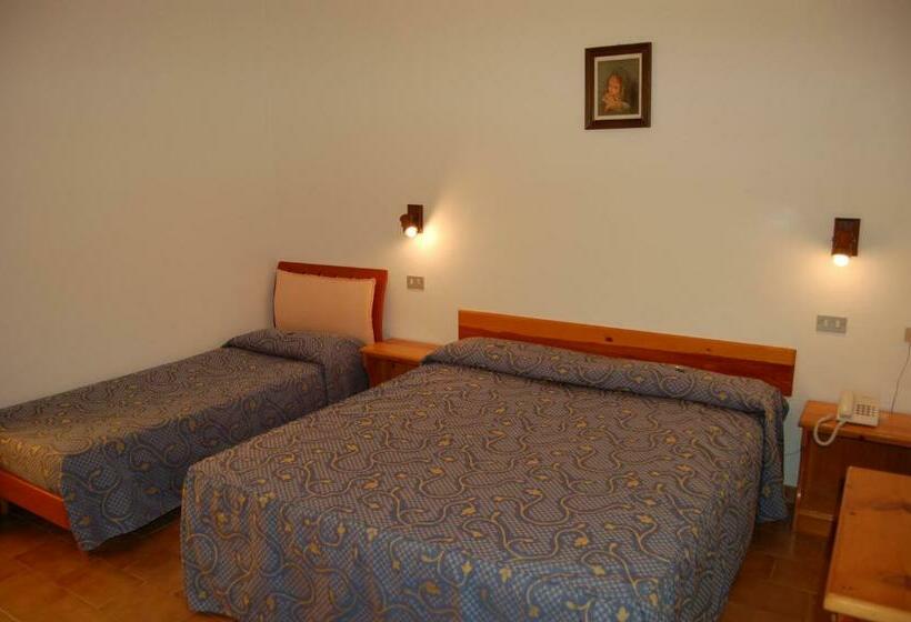 Номер Стандарт Трехместный, Anfora