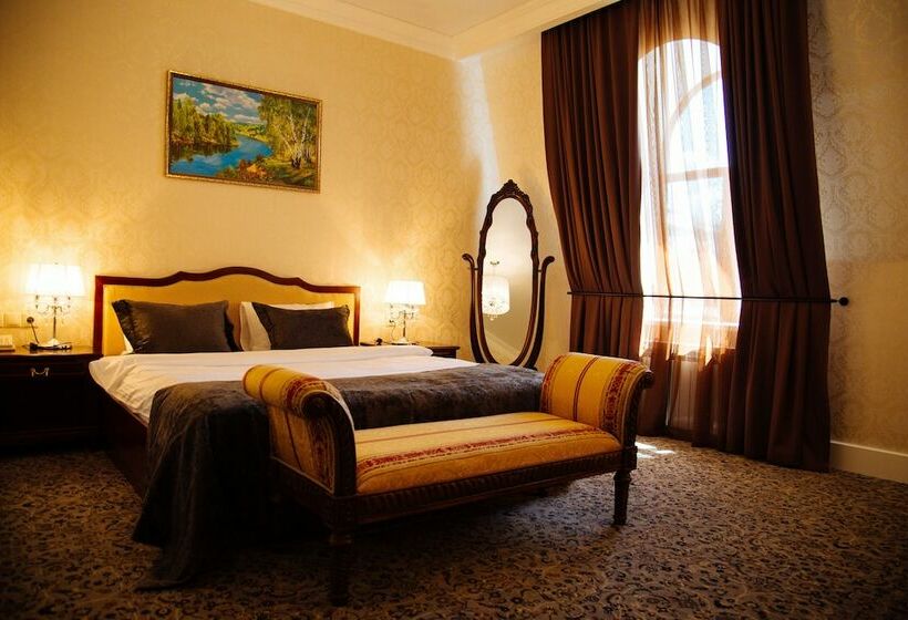 اتاق راحتی, Astrakhanskaya