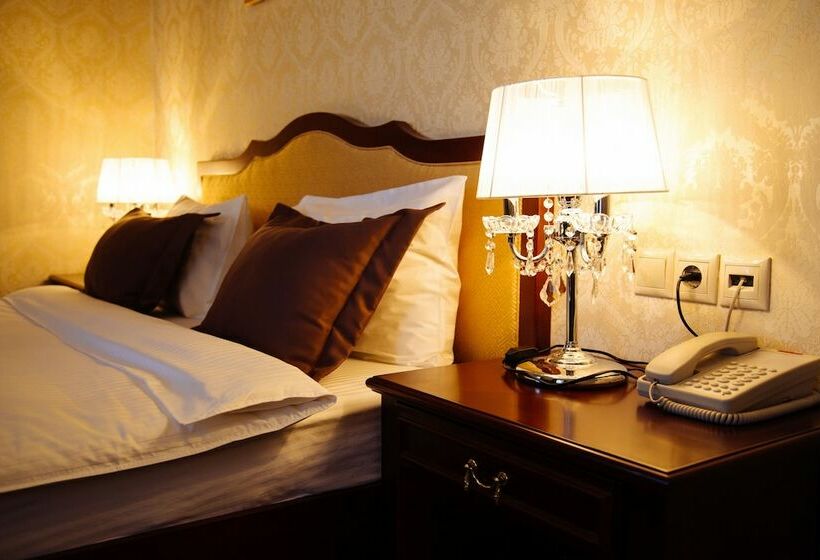 اتاق استاندارد, Astrakhanskaya