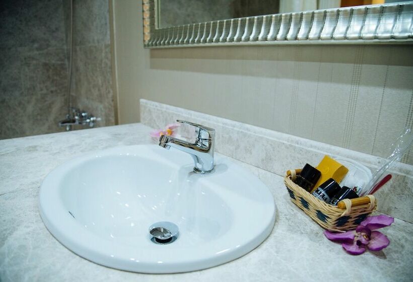 اتاق استاندارد, Astrakhanskaya